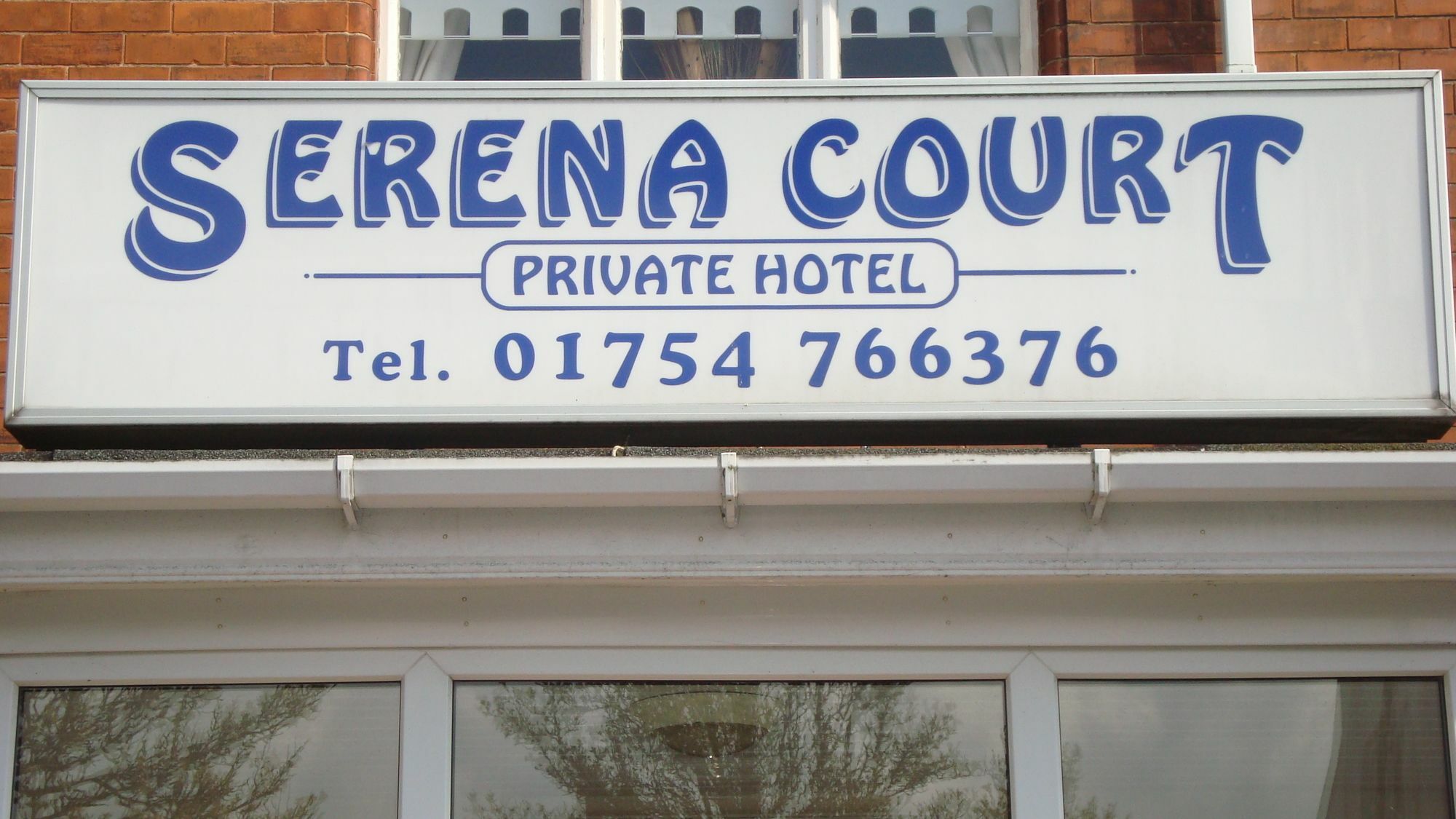 Serena Court Hotel سكيغنيس المظهر الخارجي الصورة